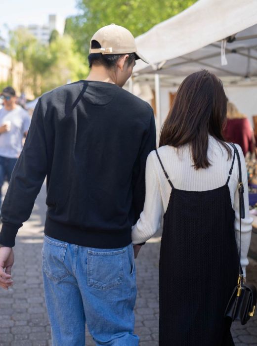 Del Rays farmer market near Mason Avenue